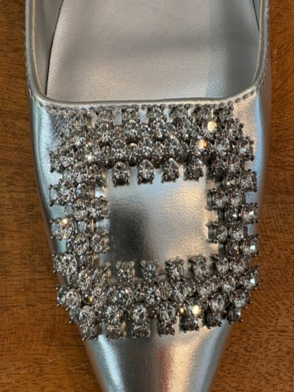 Nine West Silver Pointed Toe Rhinestone Embellished Flats 8.5M NWOB - Picture 4 of 5